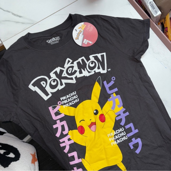 Pokemon Pikachu Shirt NWT - Picture 2 of 2